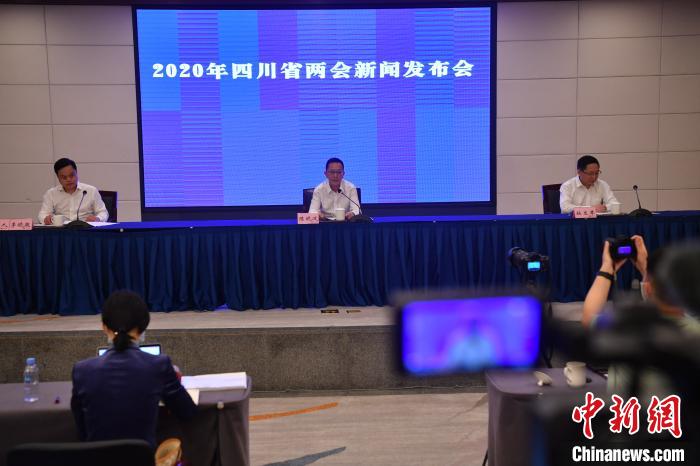 圖為新聞發(fā)布會現(xiàn)場。　張浪 攝