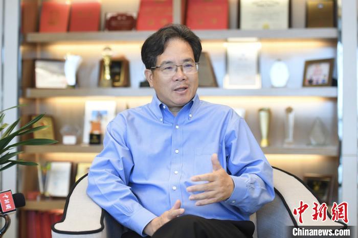 全國(guó)人大代表建議逐步禁止產(chǎn)、銷(xiāo)電子煙