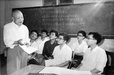 舍我其誰報(bào)國志，碧血丹心愛國情